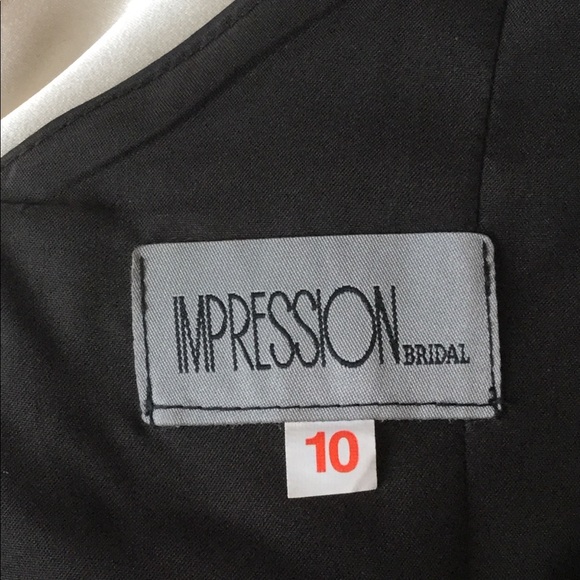 Bridesmaids Dress - Picture 3 of 4